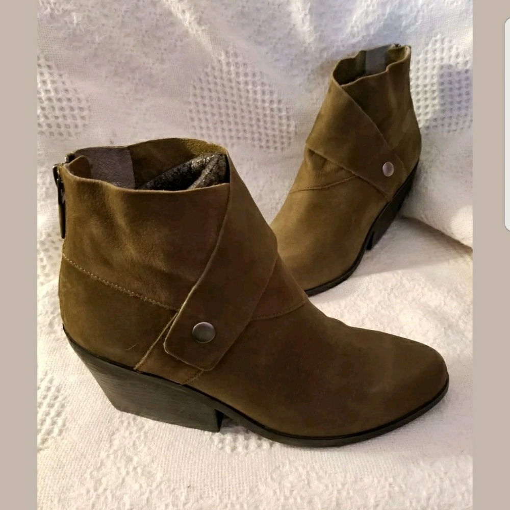Eileen Fisher ankle boot 6 Tag olive green nubuck - Picture 1 of 7